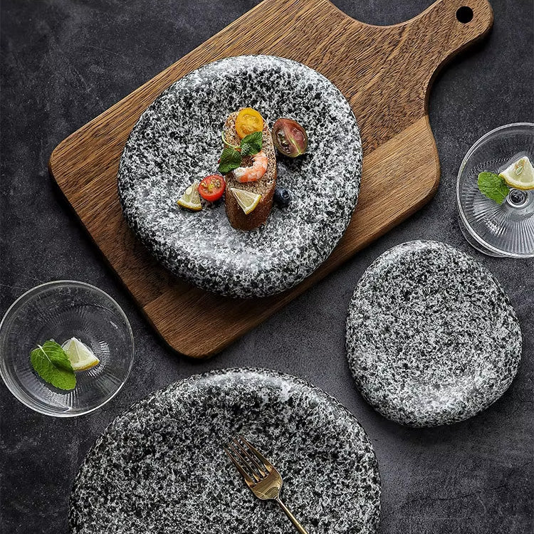 Tsuchi – Japanese Porcelain Dinner Plate, Modern Wabi-Sabi Design