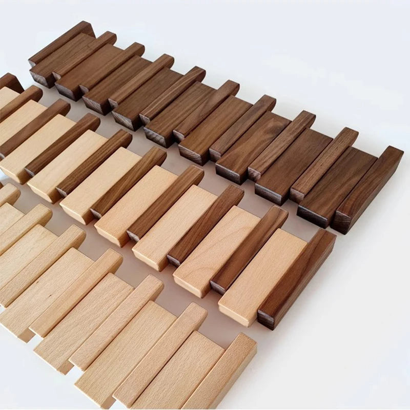 Kagi –  Japanese Wooden Wall Hooks, Japandi Style Minimalist Coat Rack Design